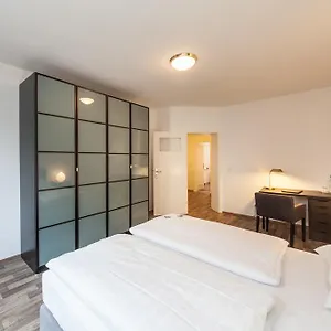 Flora 4*, Düsseldorf Duitsland